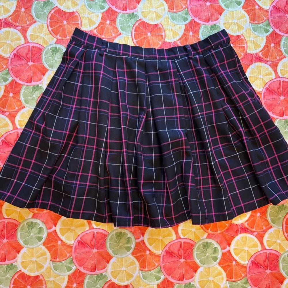 Hot Topic Mini Skirt Size Large